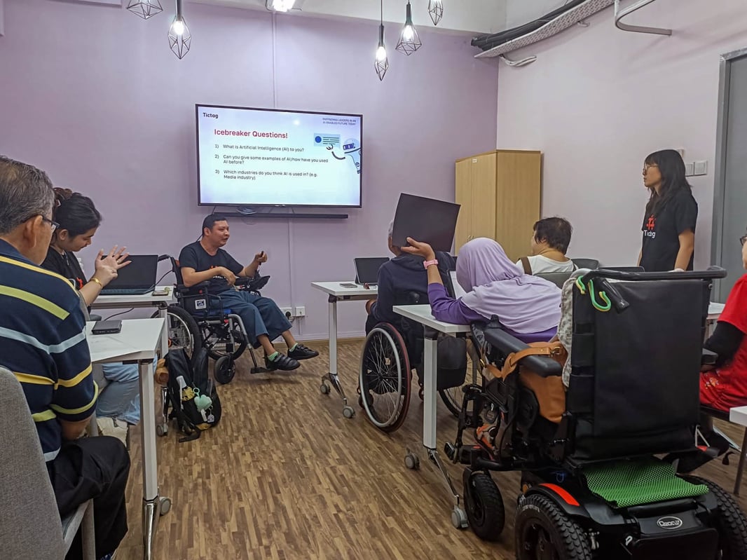 WhatsApp Image 2025-11-13 at 16.36.09 (1)